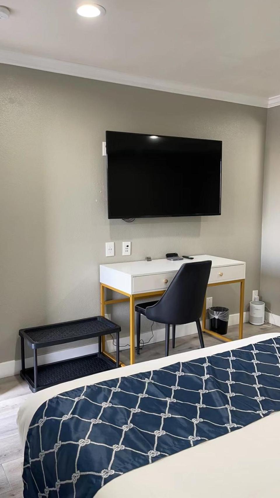Omeo Suites Alhambra Rum bild